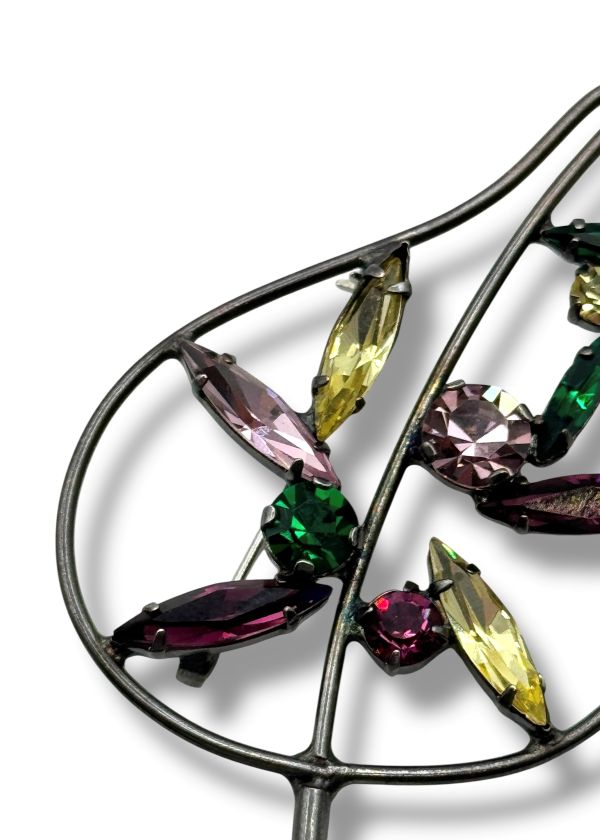 Spilla Gioiello Ever Faith - Cristallo Flora Con Foglie, Corona E Fiocco, Colore Rosso E Verde, Elegante Accessorio Donna